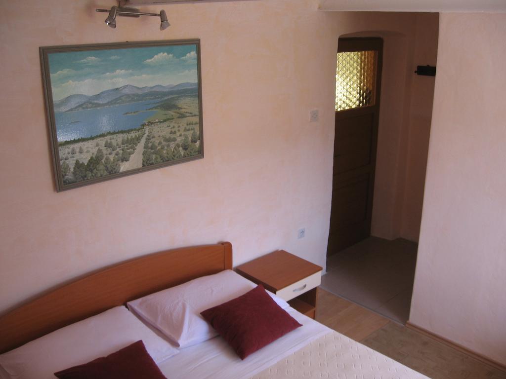 Apartments Darinka Skradin Chambre photo