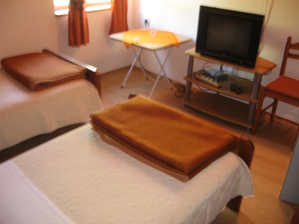 Apartments Darinka Skradin Chambre photo