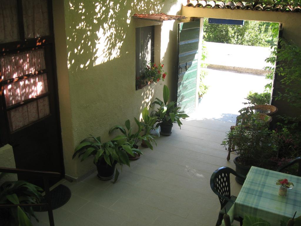 Apartments Darinka Skradin Chambre photo